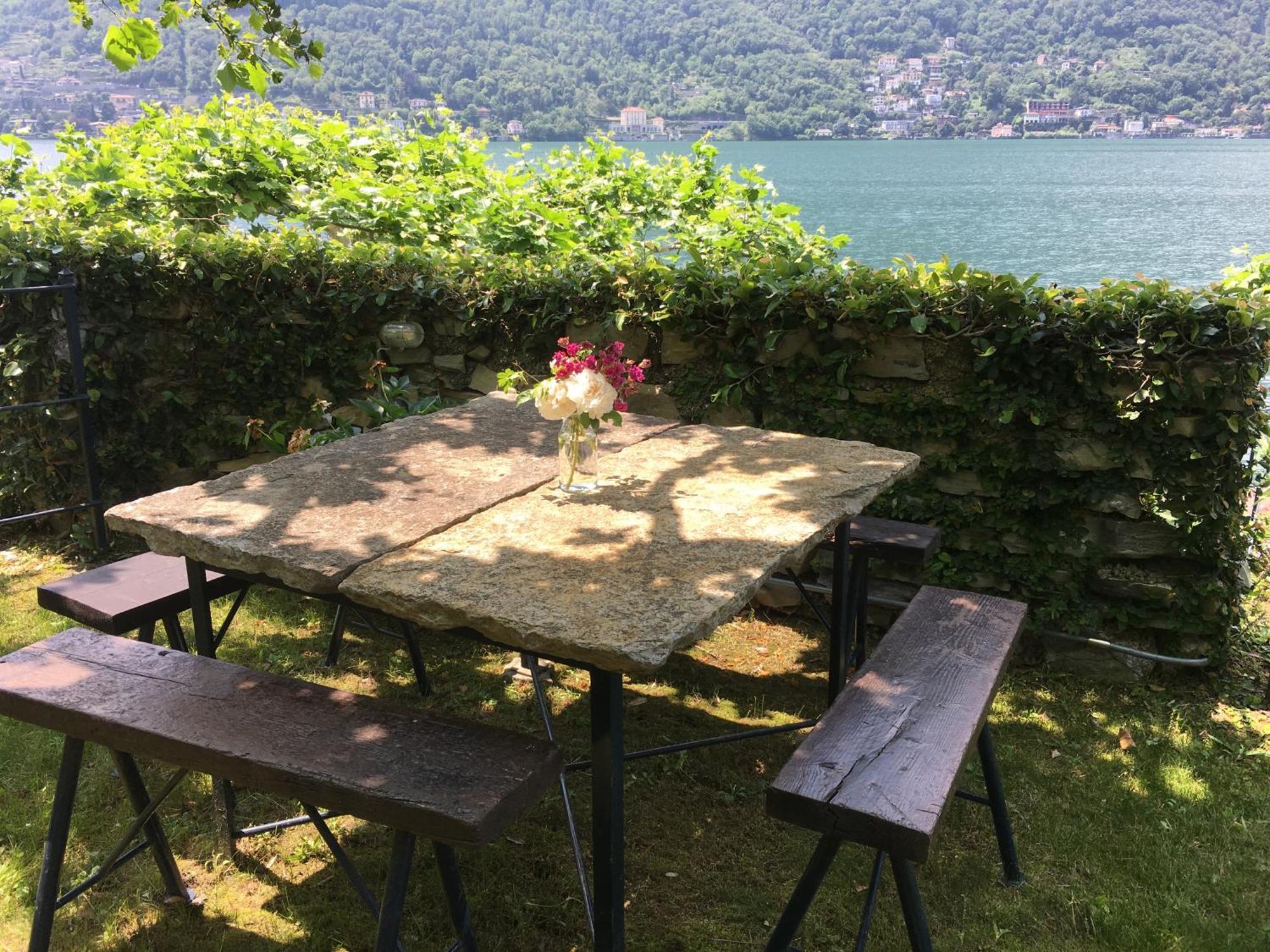Casa Vacanza Castagna Nesso Exterior photo